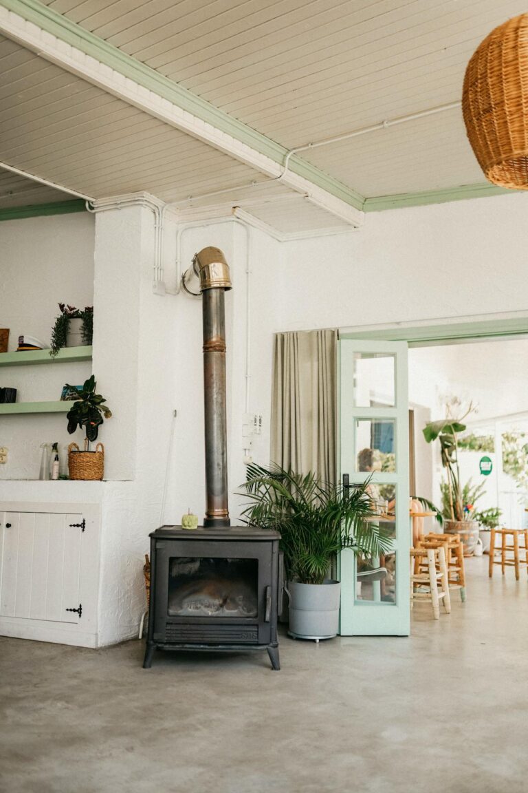 Wil je binnen en buiten sfeervolle warmte? Ontdek jouw ideale haard of kachel